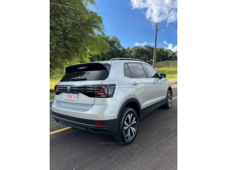 VOLKSWAGEN - T-CROSS - 2022/2023 - Prata - R$ 108.900,00